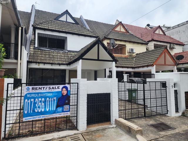 Terraced House for rent in Country Heights Damansara, Kuala Lumpur