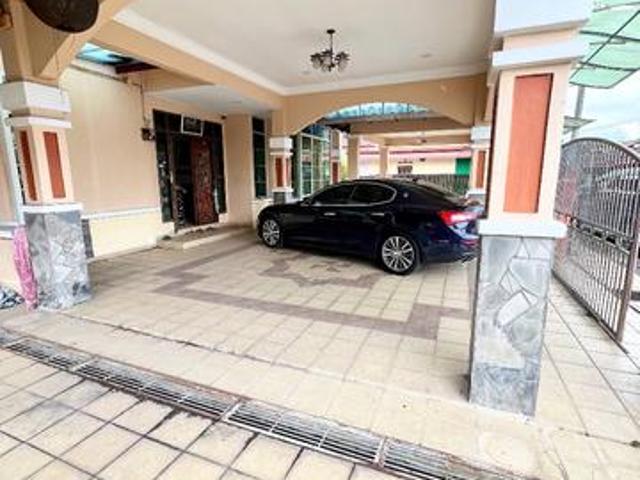 Bungalow for sale in Batu Pahat, Johor
