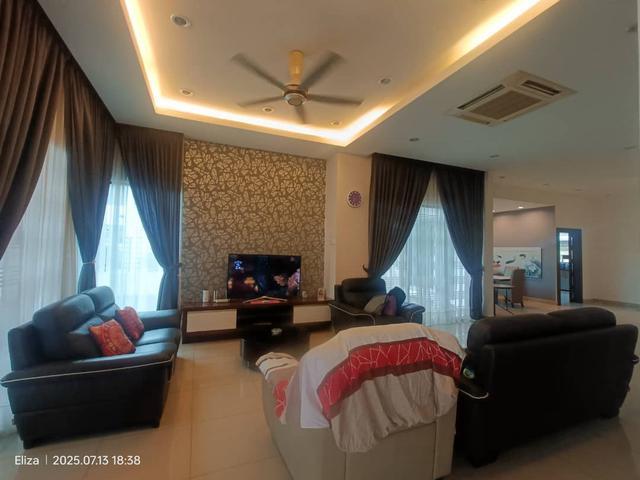 Bungalow for sale in Wellesley, Penang