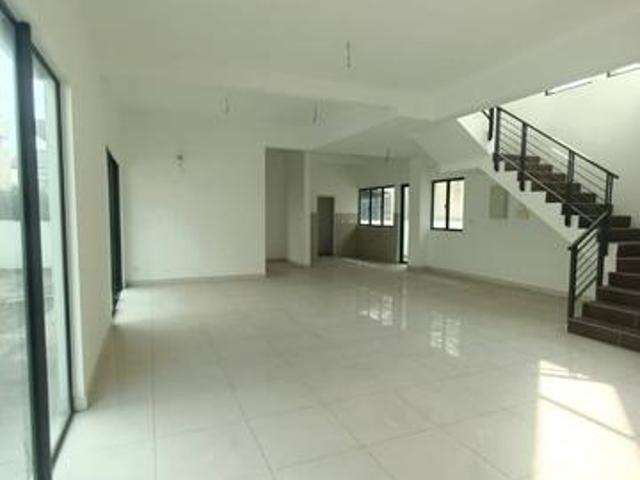 Bungalow for sale in Wellesley, Penang