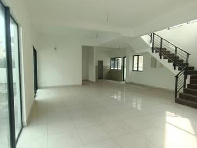 Bungalow for sale in Wellesley, Penang