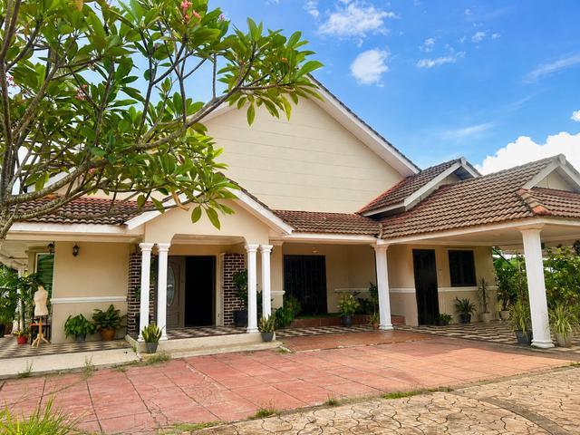 Bungalow for rent in Petaling, Subang Jaya
