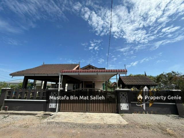 Bungalow for sale in Wellesley, Penang