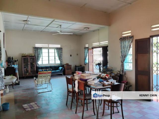 House for sale in Country Heights Damansara, Kuala Lumpur