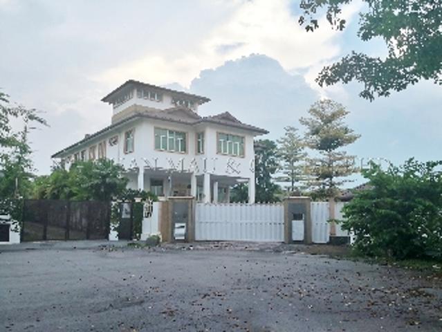 Residential House for sale in Kuala Selangor, Selangor