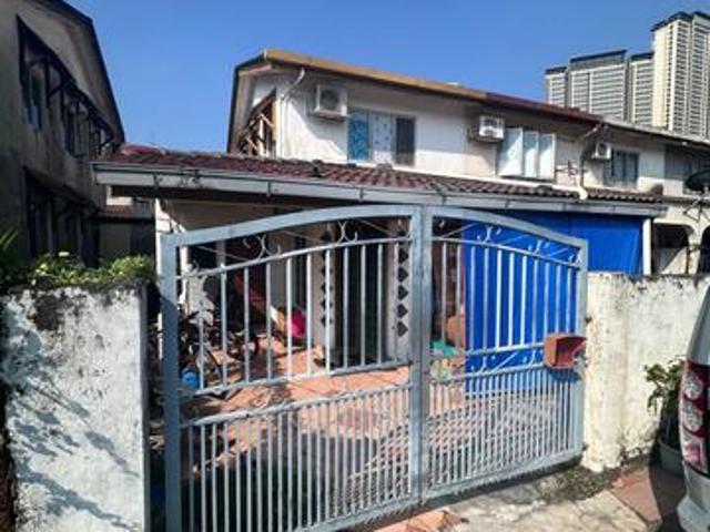 Terraced House for sale in Sri Petaling