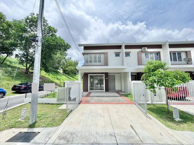 Terraced House for sale in Tanjong Sepat, Selangor
