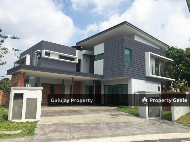 Bungalow for sale in Malaka