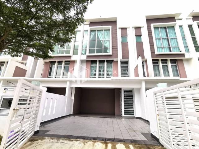 House for rent in Taman Ungku, Johor Bahru