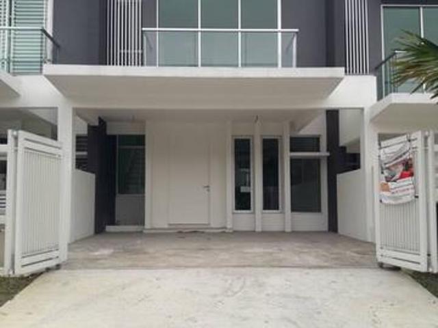 Terraced House for sale in Seri Kembangan, Majlis Bandaraya Subang Jaya