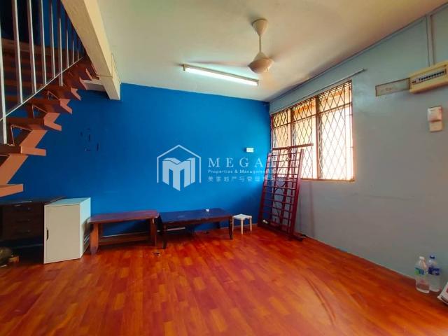 House for rent in Taman Ungku, Johor Bahru