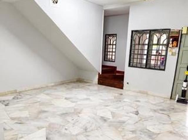 Terraced House for sale in Seri Kembangan, Majlis Bandaraya Subang Jaya