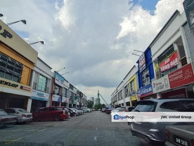 Shop for sale in Kajang, Langat