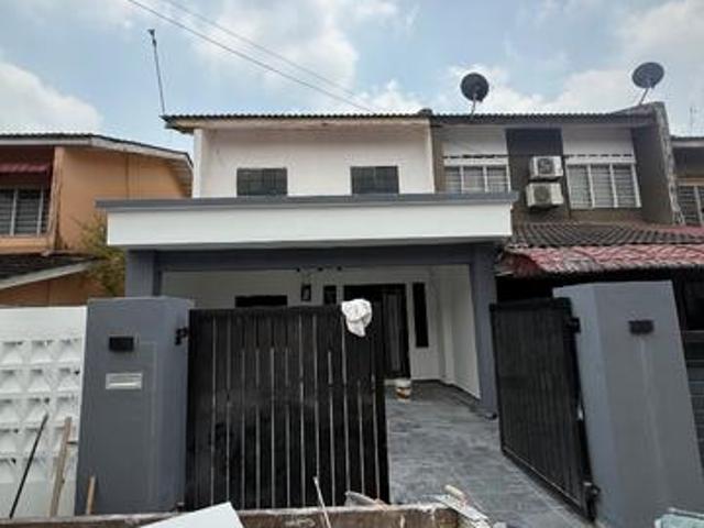 Terraced House for sale in Ulu Tiram, Johor