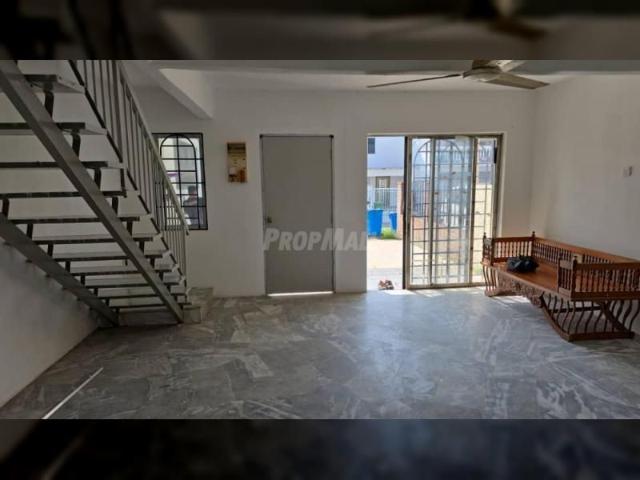 House for rent in Petaling, Alam Impian