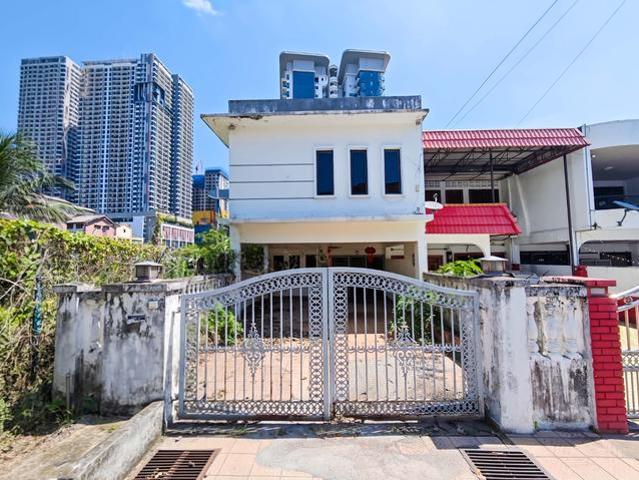 Terraced House for sale in Country Heights Damansara, Kuala Lumpur