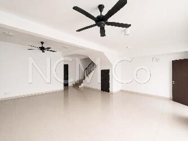 Terraced House for sale in Kuala Selangor, Selangor