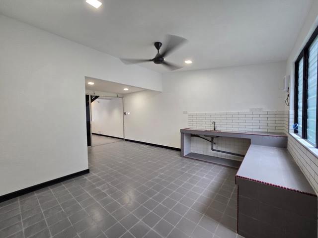 Terraced House for sale in Seri Kembangan, Majlis Bandaraya Subang Jaya