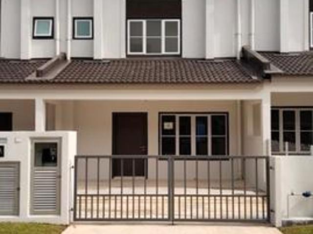 Terraced House for sale in Tanjong Sepat, Selangor
