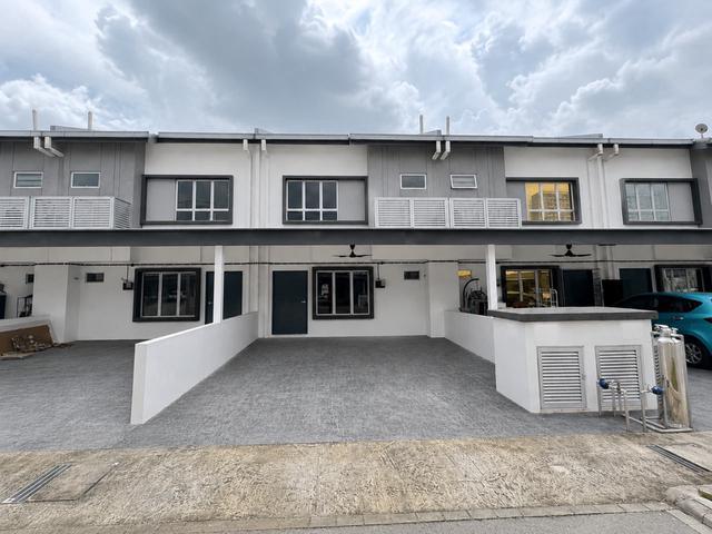 Terraced House for rent in Tanjong Sepat, Selangor