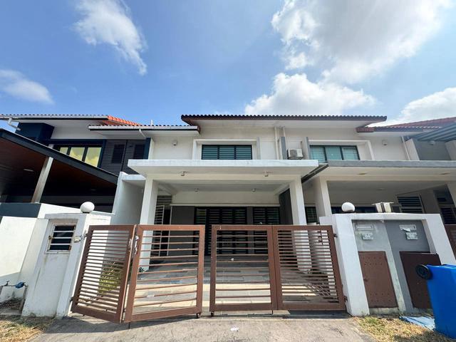 Terraced House for sale in Alam Impian, Selangor