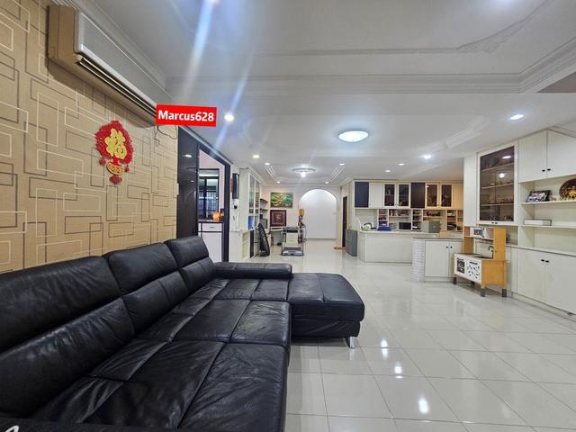 Apartment for sale in Timur Laut, George Town