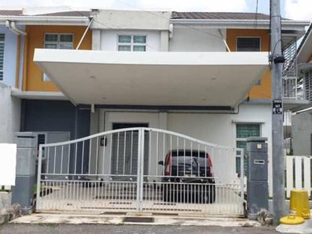 House for sale in Malaka