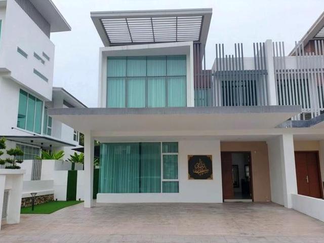 Residential House for rent in Tanjong Sepat, Selangor