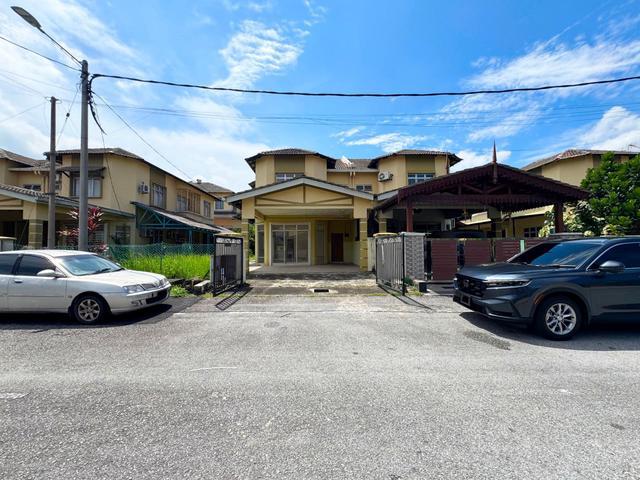 Residential House for sale in Tanjong Sepat, Selangor