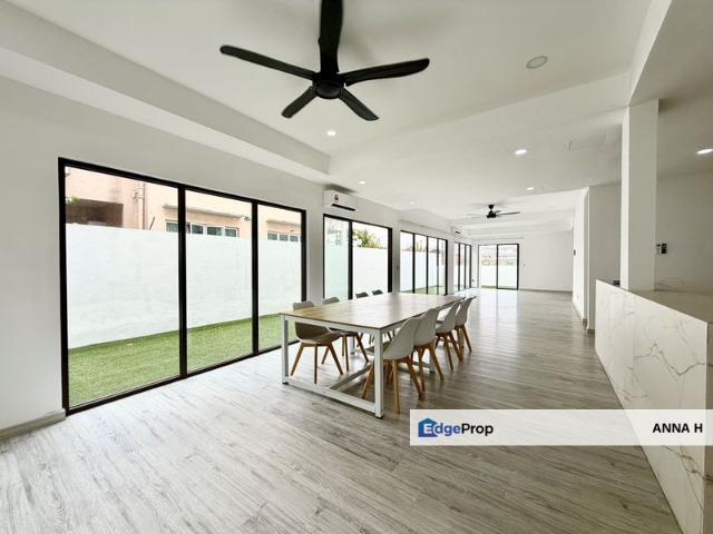 House for sale in Country Heights Damansara, Kuala Lumpur