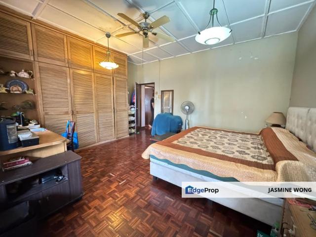 House for sale in Country Heights Damansara, Kuala Lumpur