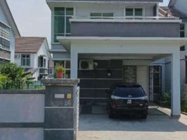 Property for rent in Malaka