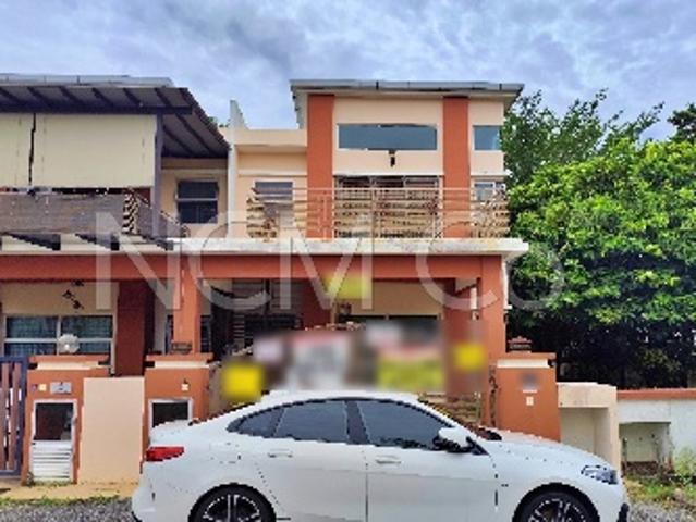 Residential House for sale in Kuala Selangor, Selangor