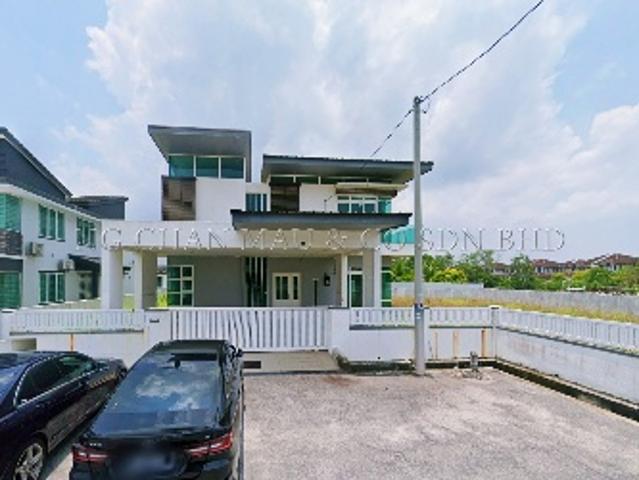 Residential House for sale in Perak, Selama