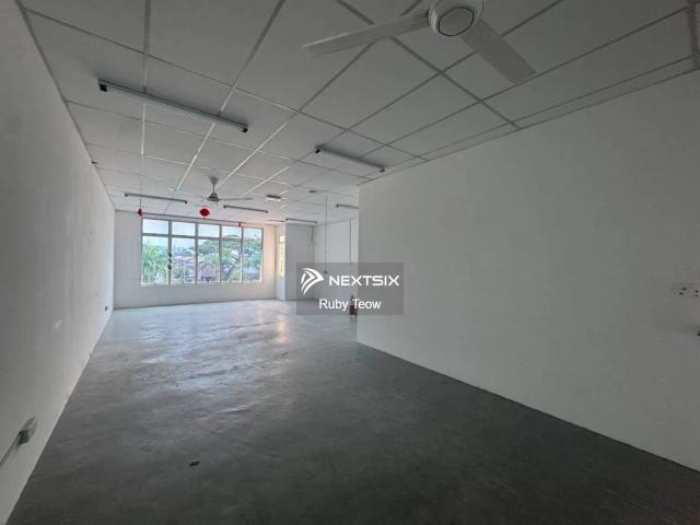 Shop for rent in Bukit Ledang, Johor
