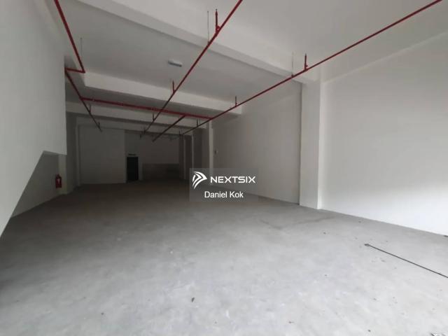 Shop for rent in Kajang, Langat