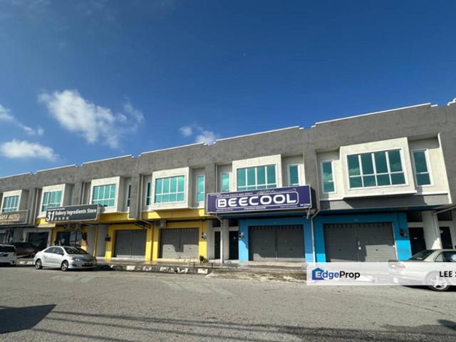 Shop for sale in Perak, Manjung
