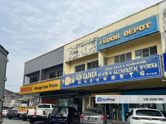 Shop for sale in Perak