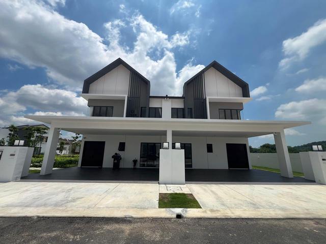 Terraced House for sale in Tanjong Sepat, Selangor