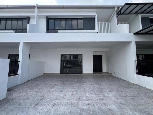 Terraced House for sale in Tanjong Sepat, Selangor