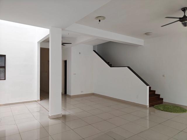 Terraced House for sale in Alam Impian, Selangor