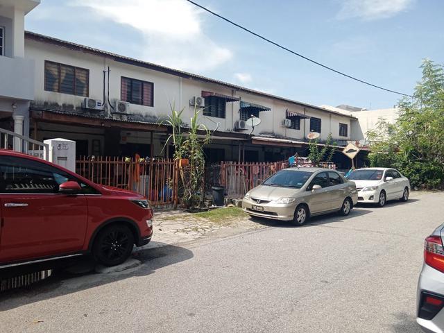 Terraced House for sale in Langat, Selangor