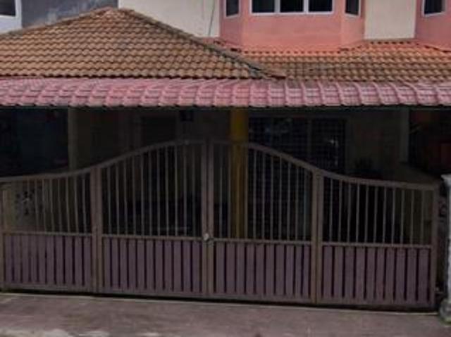 Terraced House for sale in Malaka