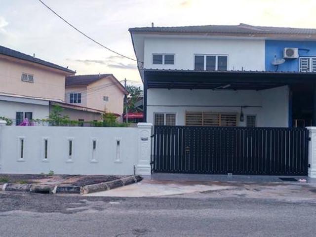 Terraced House for sale in Wellesley, Penang