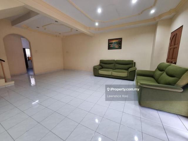 House for rent in Malaka