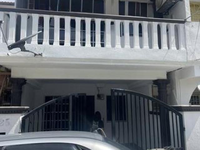 Terraced House for rent in Country Heights Damansara, Kuala Lumpur