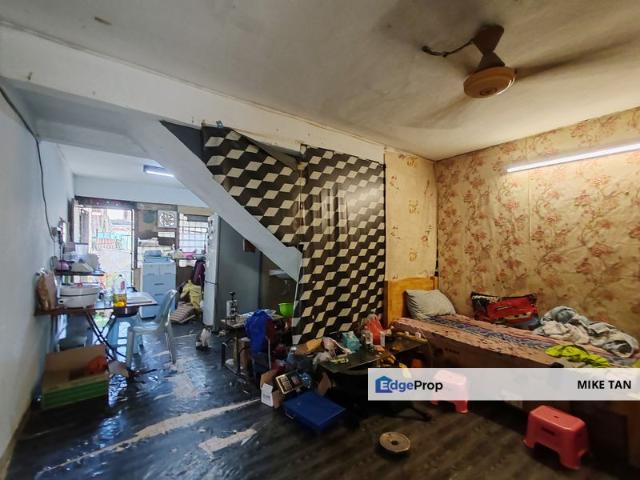House for sale in Country Heights Damansara, Kuala Lumpur