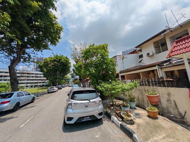 Terraced House for sale in Barat Daya, George Town