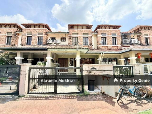 Terraced House for sale in Tanjong Sepat, Selangor