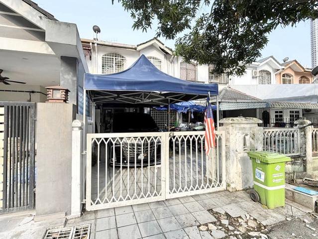 Terraced House for sale in Country Heights Damansara, Kuala Lumpur